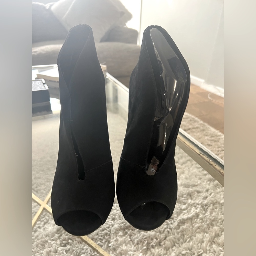 Steve Madden Peep toe bootie
